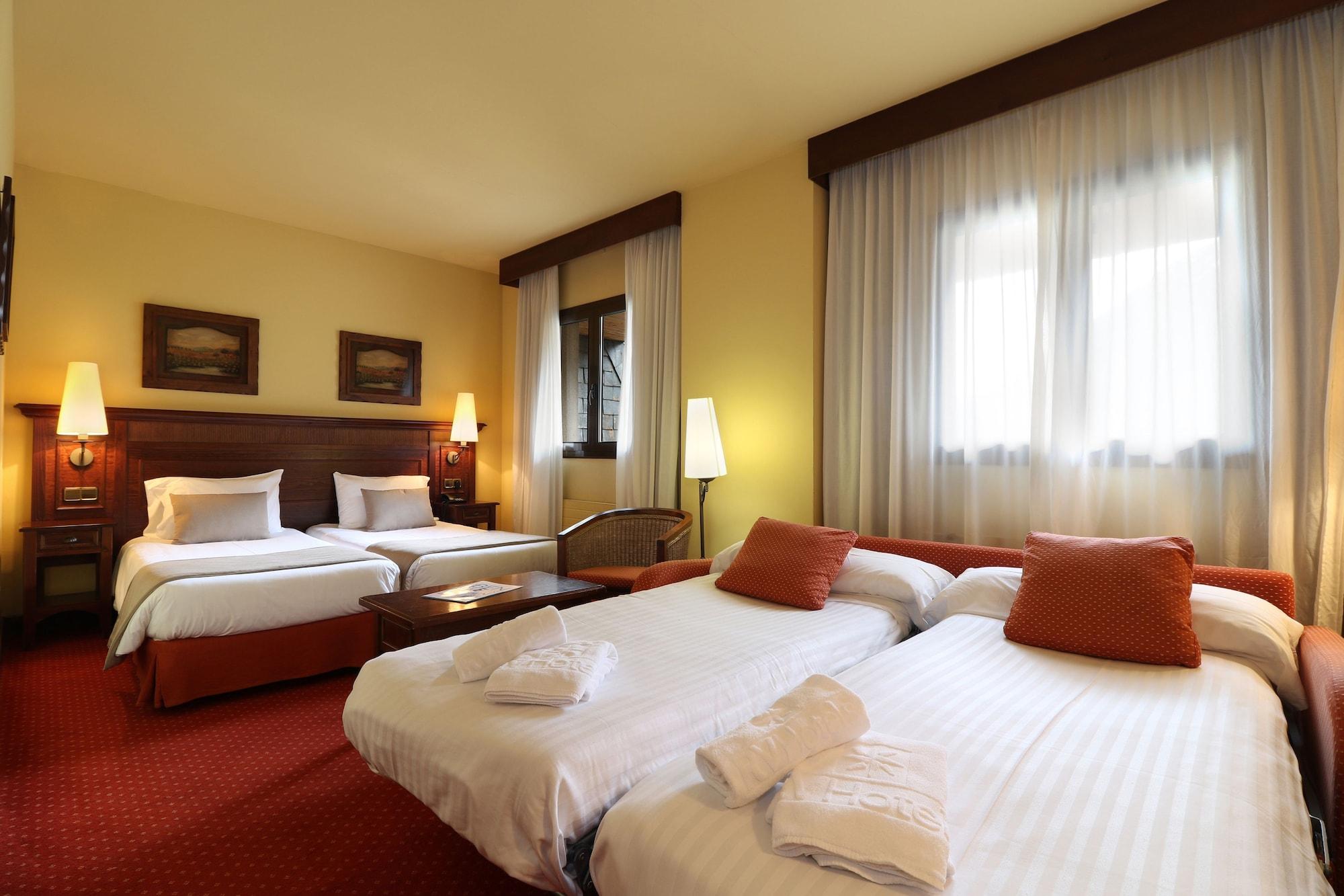 Rvhotels Tuca Vielha Bagian luar foto