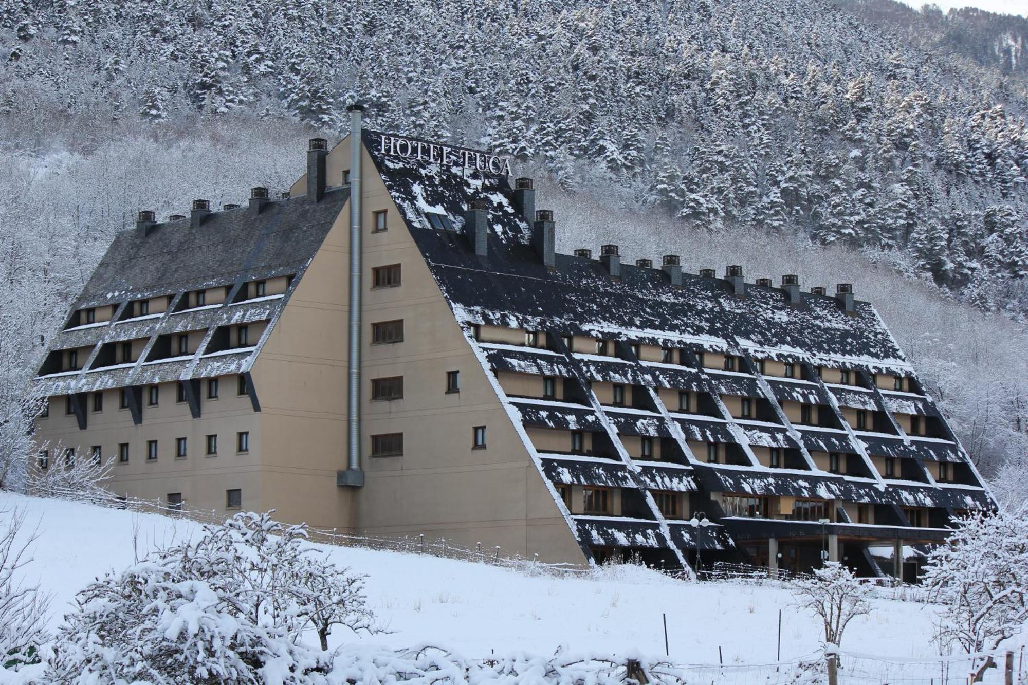 Rvhotels Tuca Vielha Bagian luar foto