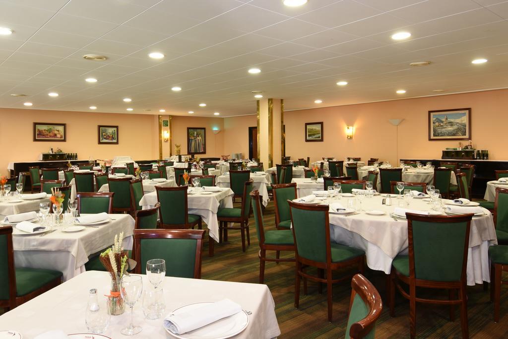 Rvhotels Tuca Vielha Bagian luar foto